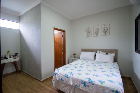 Casa de condomínio para alugar com 160m², 3 quartos e 2 vagas Casa de condomínio para alugar com 160m², 3 quartos e 2 vagasSuite