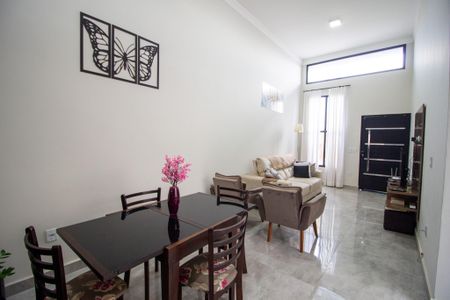 Sala de casa de condomínio para alugar com 3 quartos, 160m² em Parque São Bento, Sorocaba