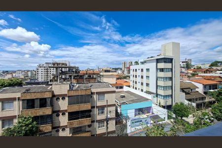 Apartamento à venda com 96m², 3 quartos e 2 vagas Apartamento à venda com 96m², 3 quartos e 2 vagasQuarto 2