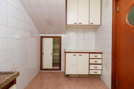 Casa para alugar com 260m², 3 quartos e 2 vagasCozinha