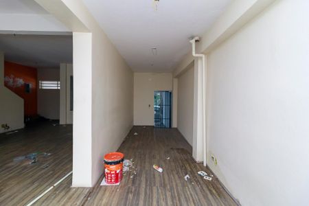 Casa para alugar com 260m², 3 quartos e 2 vagasSala