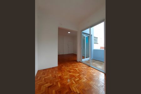 Apartamento para alugar com 174m², 3 quartos e sem vaga