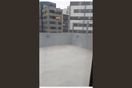 Apartamento para alugar com 174m², 3 quartos e sem vaga