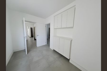 Apartamento para alugar com 3 quartos, 128m² em Água Branca, São Paulo