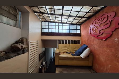 Sala de casa para alugar com 2 quartos, 329m² em Vila Curuçá, Santo André