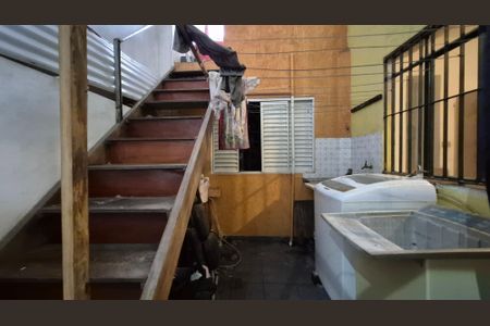 Casa à venda com 329m², 4 quartos e 6 vagasLavanderia