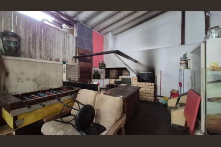 Casa à venda com 329m², 4 quartos e 6 vagasArea externa