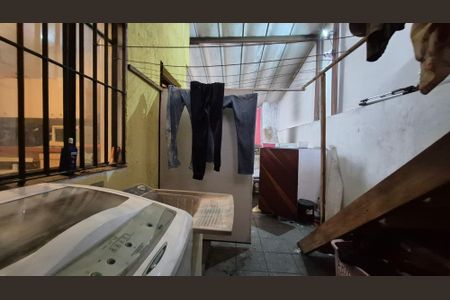 Casa à venda com 329m², 4 quartos e 6 vagasLavanderia