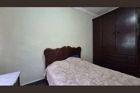 Casa à venda com 329m², 4 quartos e 6 vagasQuarto