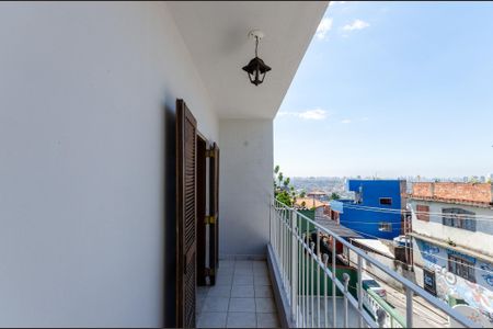 Casa para alugar com 74m², 3 quartos e sem vagaSuíte - Sacada