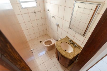 Casa para alugar com 74m², 3 quartos e sem vagaBanheiro