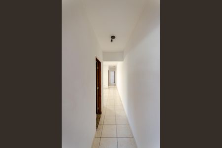 Casa para alugar com 74m², 3 quartos e sem vagaCorredor