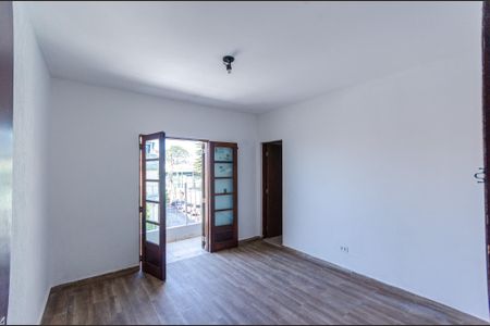 Casa para alugar com 74m², 3 quartos e sem vagaSuíte