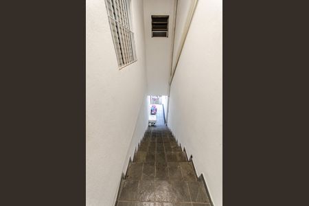 Casa para alugar com 74m², 3 quartos e sem vagaEscada