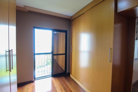 Apartamento à venda com 199m², 3 quartos e 3 vagasCloset do quarto 2