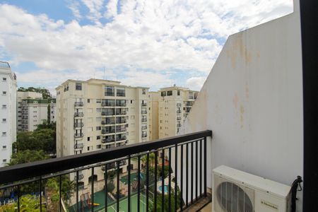 Apartamento à venda com 199m², 3 quartos e 3 vagasCobertura