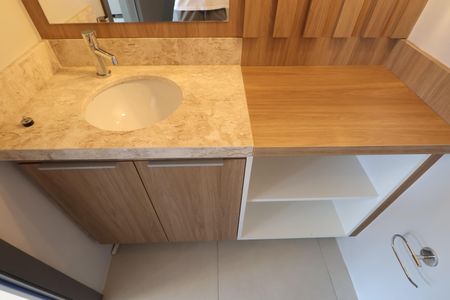 Apartamento para alugar com 77m², 2 quartos e 1 vagaLavabo