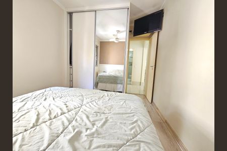 Quarto 1 de apartamento para alugar com 2 quartos, 61m² em Campo Belo, São Paulo