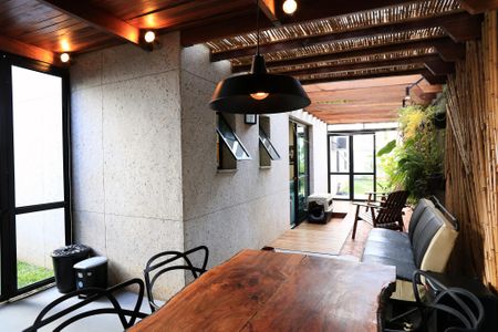 Apartamento à venda com 140m², 2 quartos e 2 vagasChurrasqueira