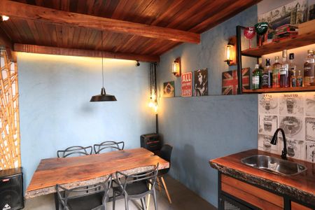 Apartamento à venda com 140m², 2 quartos e 2 vagasChurrasqueira