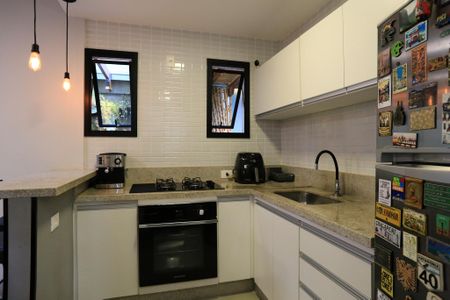 Apartamento à venda com 140m², 2 quartos e 2 vagasCozinha e Área de Serviço