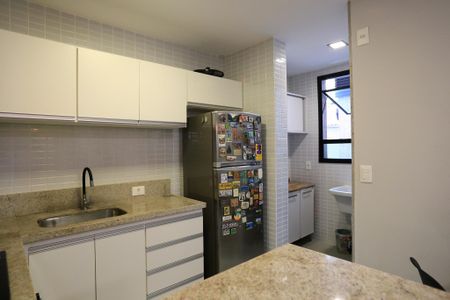 Apartamento à venda com 140m², 2 quartos e 2 vagasCozinha e Área de Serviço