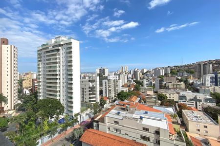 Apartamento à venda com 186m², 4 quartos e 3 vagasVista da Suite 2