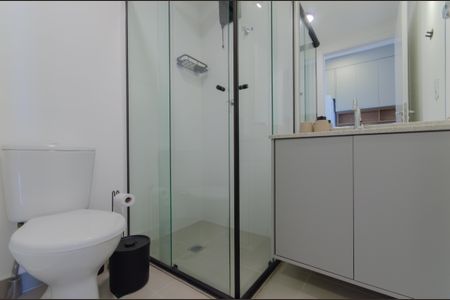 Banheiro de kitnet/studio para alugar com 1 quarto, 23m² em Vila Mariana, São Paulo