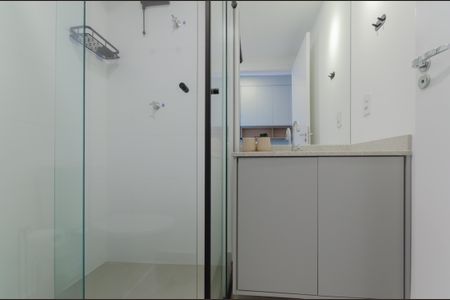 Banheiro de kitnet/studio para alugar com 1 quarto, 23m² em Vila Mariana, São Paulo