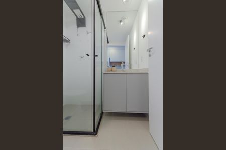 Banheiro de kitnet/studio para alugar com 1 quarto, 23m² em Vila Mariana, São Paulo