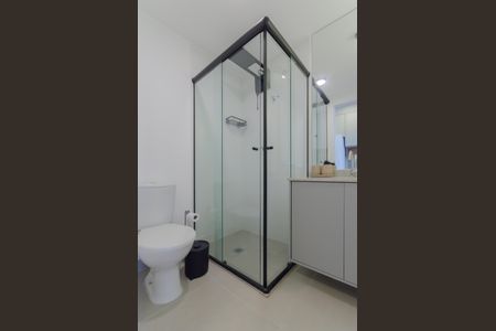 Banheiro de kitnet/studio para alugar com 1 quarto, 23m² em Vila Mariana, São Paulo