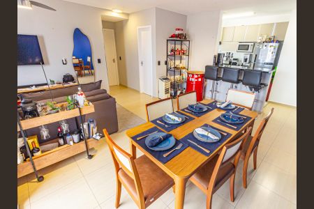 Sala de apartamento à venda com 2 quartos, 65m² em Vila Piratininga, São Paulo
