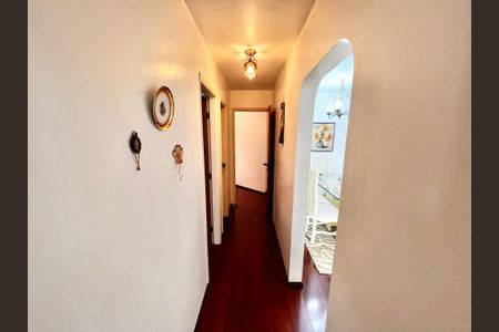 Apartamento à venda com 75m², 3 quartos e 1 vagaCorredor