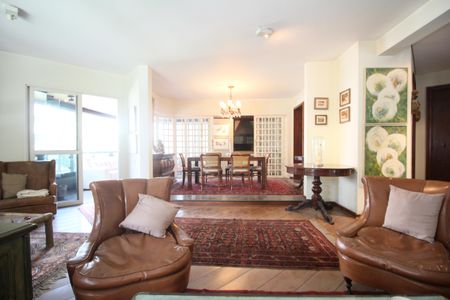 Apartamento à venda com 3 quartos, 240m² em Vila Morumbi, São Paulo