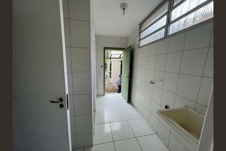 Apartamento para alugar com 140m², 3 quartos e 1 vaga