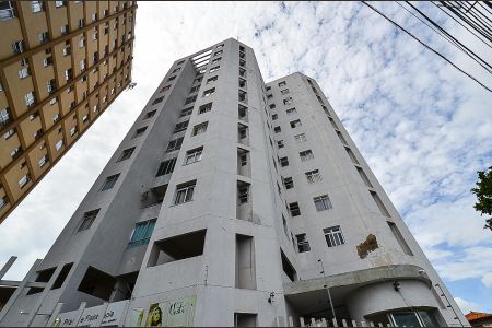 Apartamento à venda com 54m², 2 quartos e 1 vagaFachada