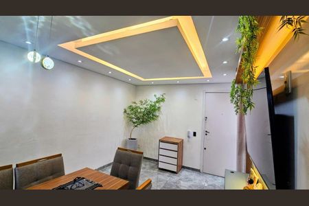 Foto 12 de apartamento à venda com 2 quartos, 44m² em Arvoredo II, Contagem