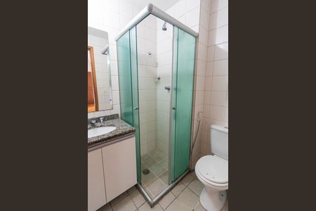 Banheiro da Suíte de apartamento para alugar com 1 quarto, 48m² em Vila Guarani (zona Sul), São Paulo