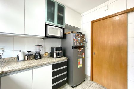 Apartamento à venda com 175m², 4 quartos e 2 vagasCozinha