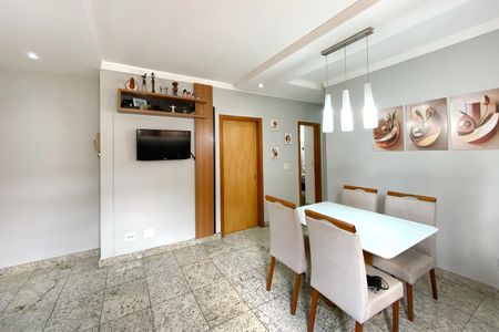 Apartamento à venda com 175m², 4 quartos e 2 vagasSala
