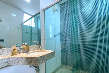 Apartamento à venda com 175m², 4 quartos e 2 vagasBanheiro da Suíte 2