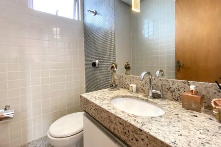 Apartamento à venda com 175m², 4 quartos e 2 vagasLavabo