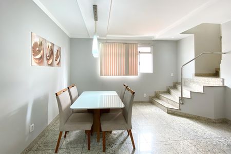 Apartamento à venda com 175m², 4 quartos e 2 vagasSala