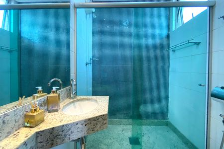 Apartamento à venda com 175m², 4 quartos e 2 vagasBanheiro da Suíte 2