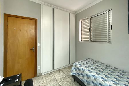 Apartamento à venda com 175m², 4 quartos e 2 vagasQuarto 4