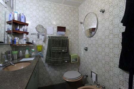 Apartamento à venda com 140m², 3 quartos e 1 vagaBanheiro da Suíte