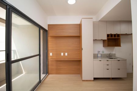 Sala/Quarto de kitnet/studio à venda com 1 quarto, 27m² em Vila Primavera, São Paulo