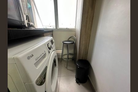 Apartamento à venda com 62m², 2 quartos e 1 vagaÁrea de Serviço