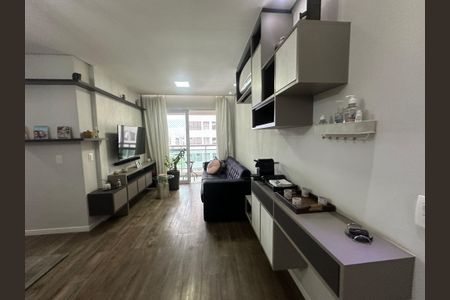 Apartamento à venda com 62m², 2 quartos e 1 vagaSala