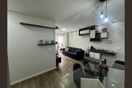 Apartamento à venda com 62m², 2 quartos e 1 vagaSala